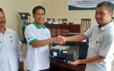 Donasi Alat Program Kampung Berseri ASTRA Desa Sejahtera (KBADS) ASTRA-UNPAR di Kabupaten Garut dan Kabupaten Kuningan